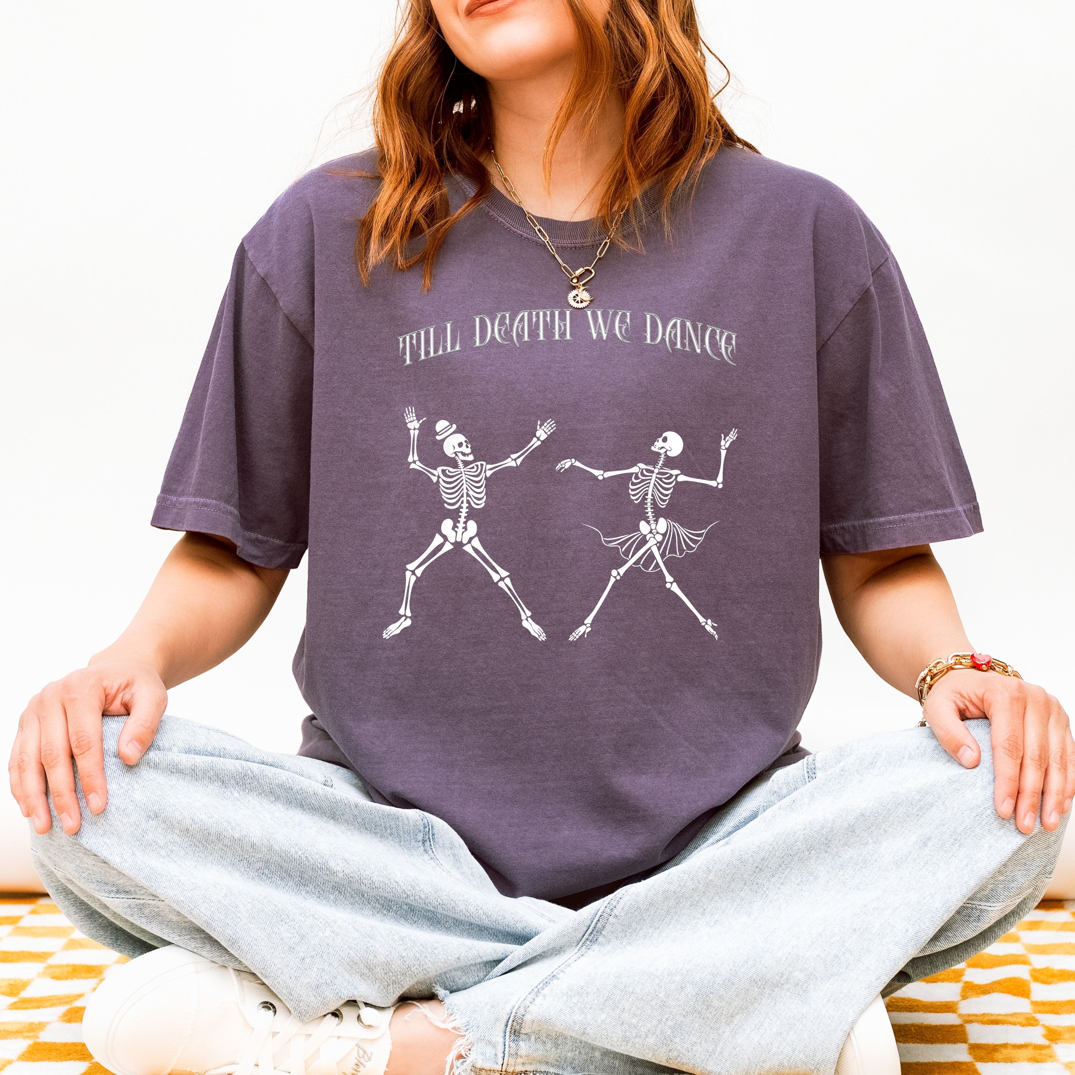 Till Death We Dance – Skeleton Couple Halloween T-Shirt